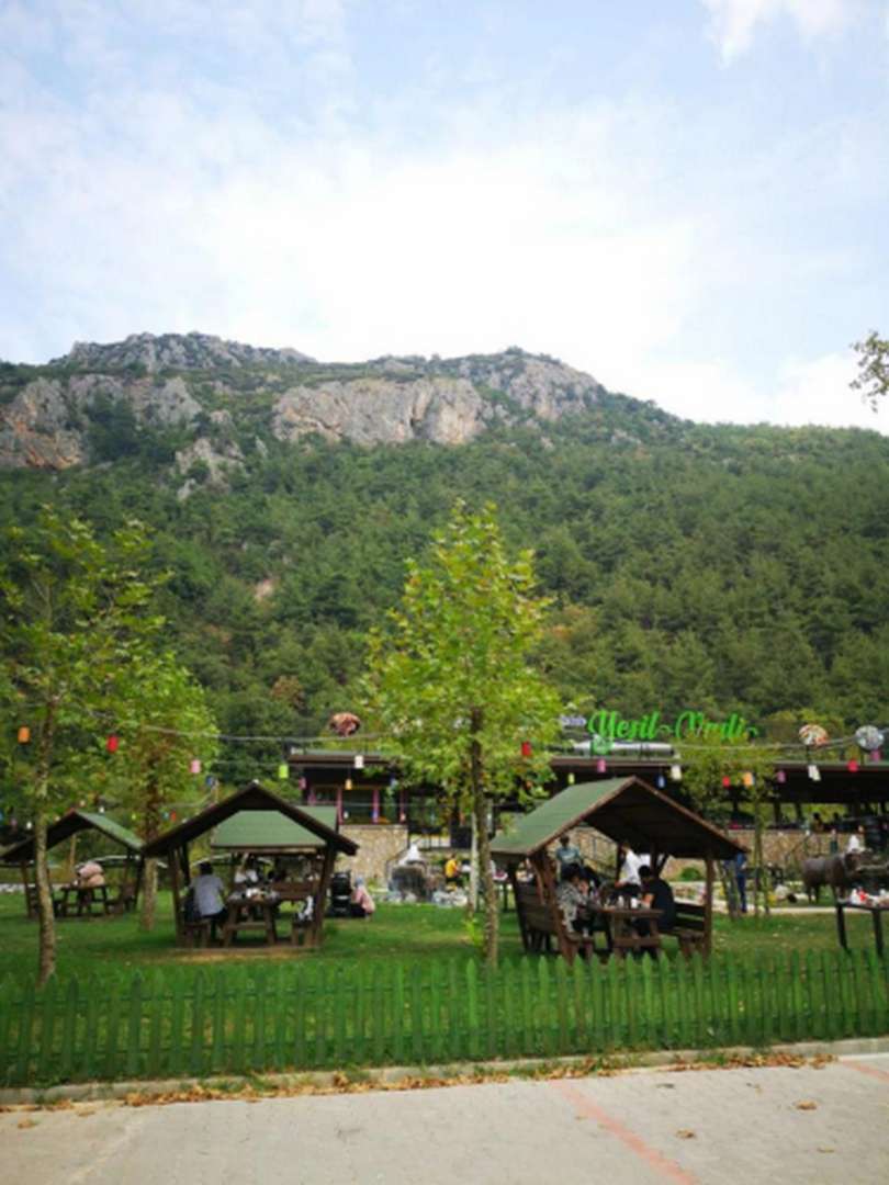 Şelale Yeşil Vadi Adrenalin Park