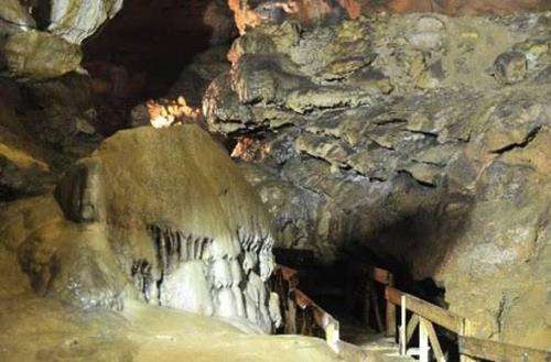 Akarsu Köyü Mağarası